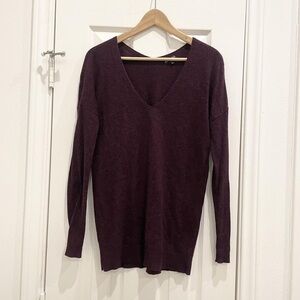 Express Women's V-Neck Sweater in Deep Purple